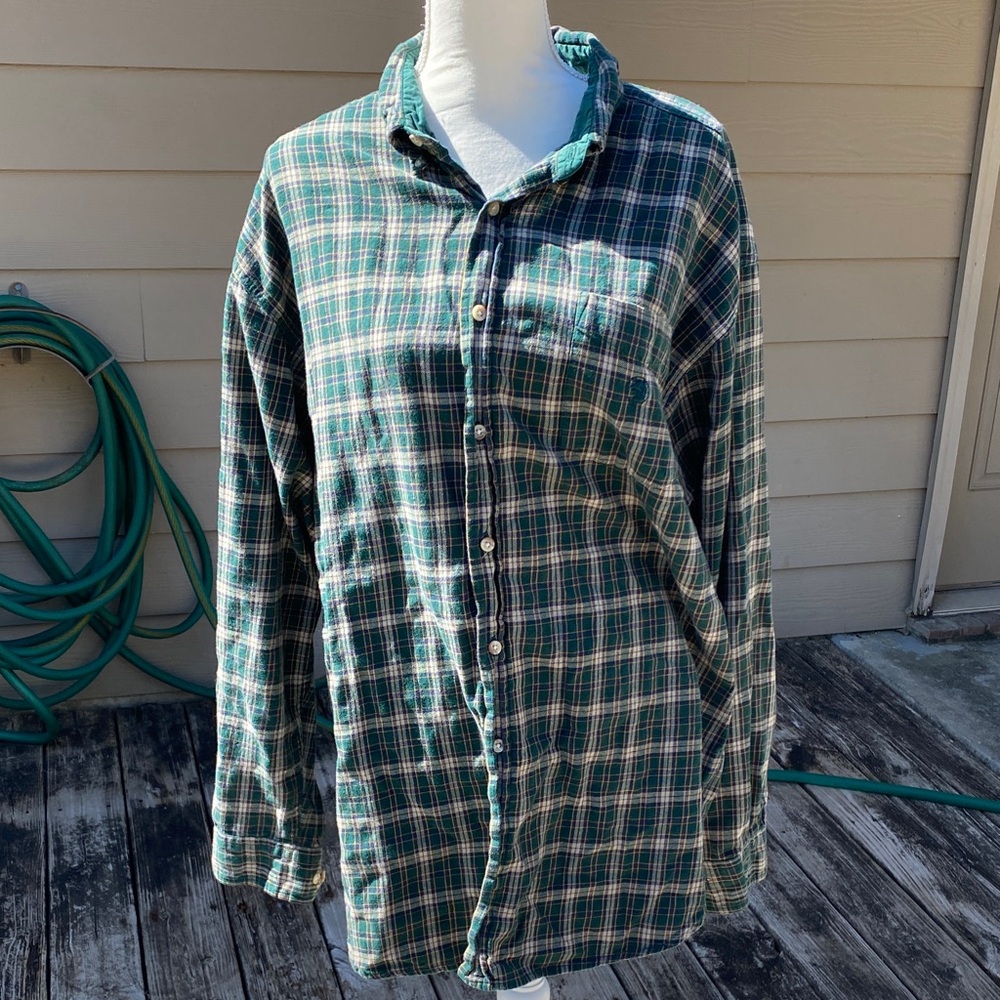 4/$20 Duck Head green plaid button down shirt